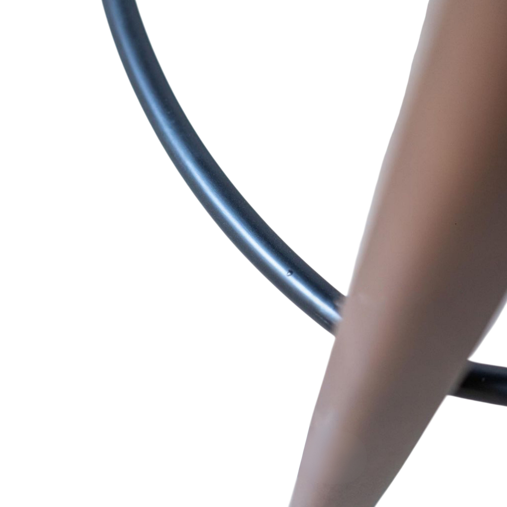 Edit – Classic Bar Stool with Back and Footrest